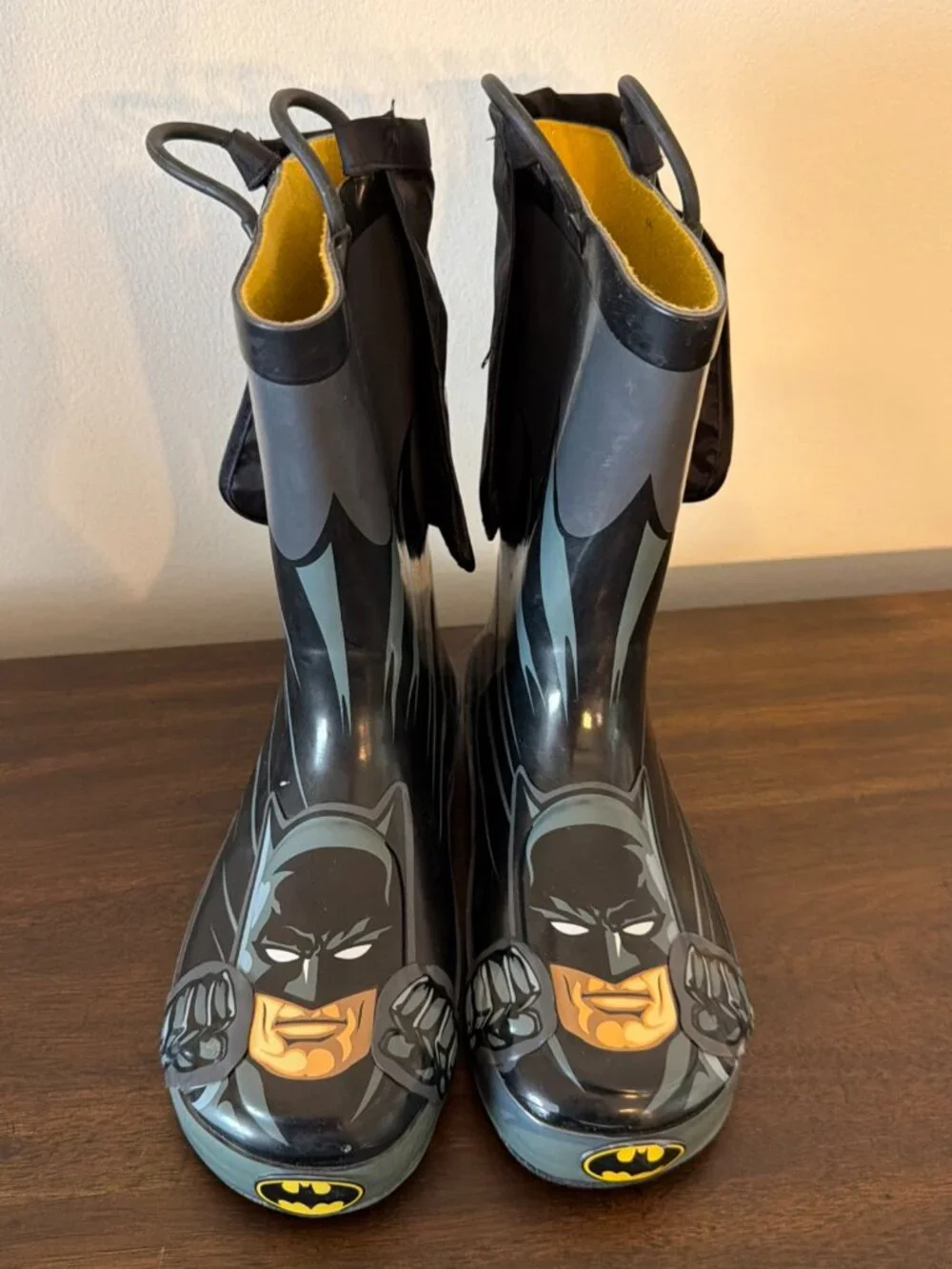 Western Chief Batman Waterproof Mid-Calf Rain Boots Black/Yellow Kids US 1